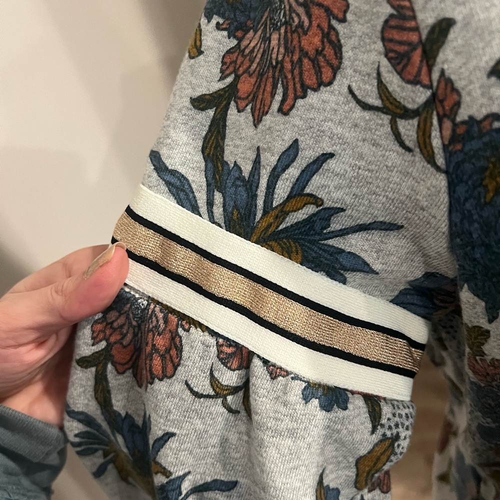 Anthropologie Floral Crewneck Sweatshirt in Blue, Green, Pink, Cream - Picture 3 of 4